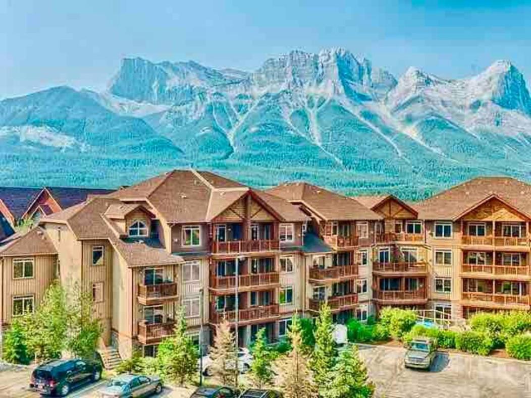 Falcon Crest Lodge 1 Bedroom Condo With Gym & Hot-Tubs & Mountain View Canmore Dış mekan fotoğraf